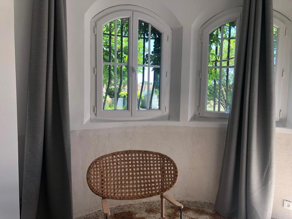 La Tour- Pigeonnier Provencal - Mas Des Sous Bois Villa Ventabren Luaran gambar